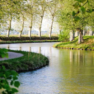 Camping Serignan Plage Herault Region Canal du Midi
