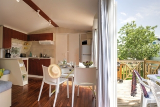 Serignan Plage Nature - Mobilhome Evasion 5-6 personnes - Terrasse et séjour