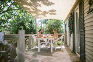 Serignan Plage Nature - Mobilheim Harmonie 4-6 Pers. - überdachte Terrasse