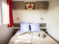 Serignan Plage Nature - Mobilhome Harmonie 4-6 pers - Chambre adultes