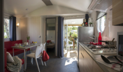 Serignan Plage Nature - Mobilhome Loisir 4 pers - Séjour et cuisine